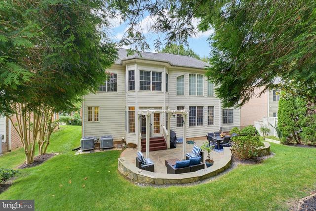 3810 DANIELS RUN CT, Fairfax, VA 22030