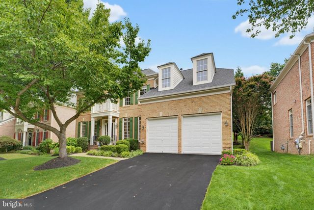 3810 DANIELS RUN CT, Fairfax, VA 22030