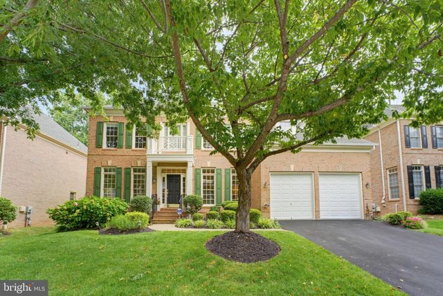 3810 DANIELS RUN CT, Fairfax, VA 22030