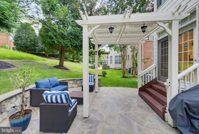 3810 DANIELS RUN CT, Fairfax, VA 22030