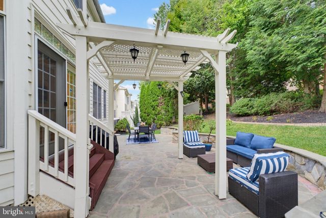 3810 DANIELS RUN CT, Fairfax, VA 22030