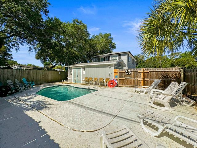 3631 PARK STREET N, St Petersburg, FL 33710