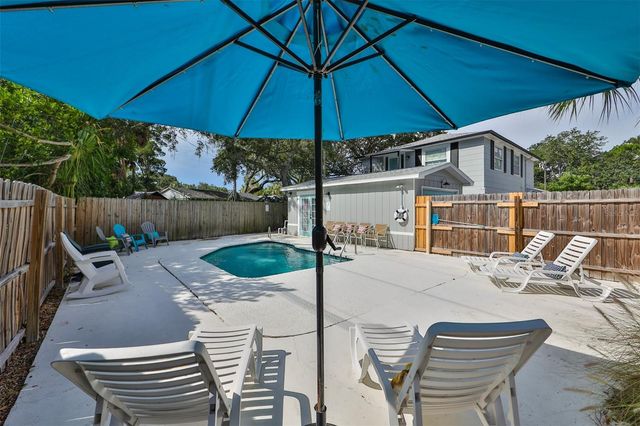 3631 PARK STREET N, St Petersburg, FL 33710