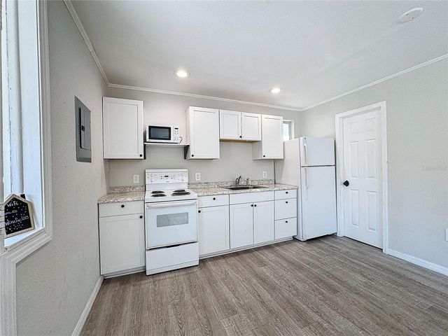 3631 PARK STREET N, St Petersburg, FL 33710