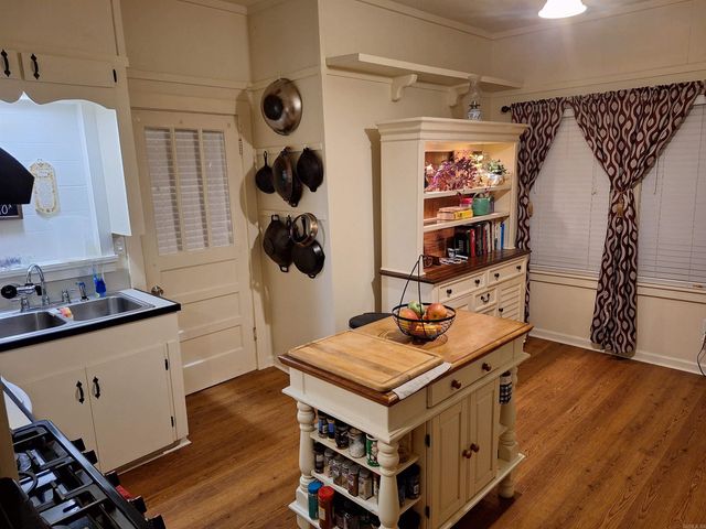 162 E College Avenue, Monticello, AR 71655