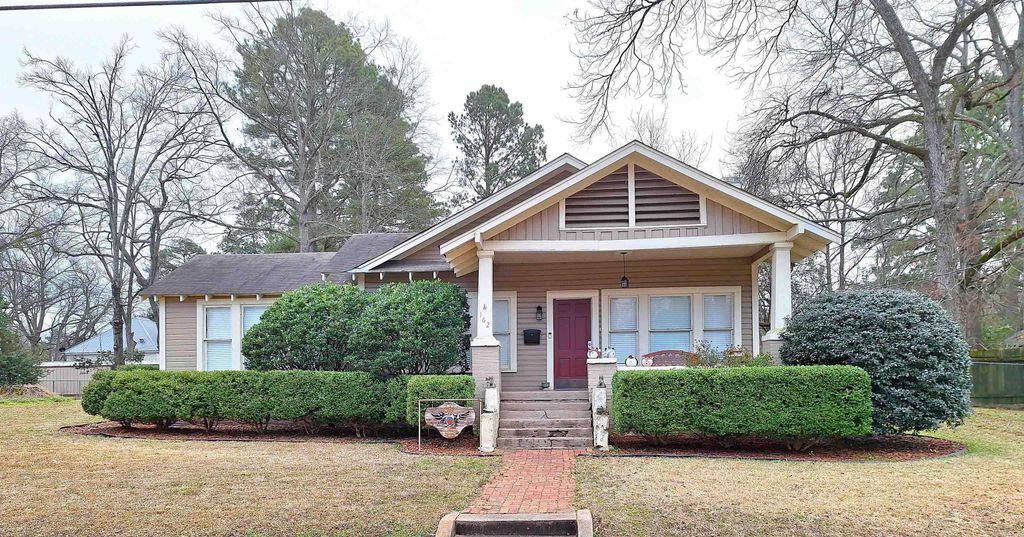 162 E College Avenue, Monticello, AR 71655