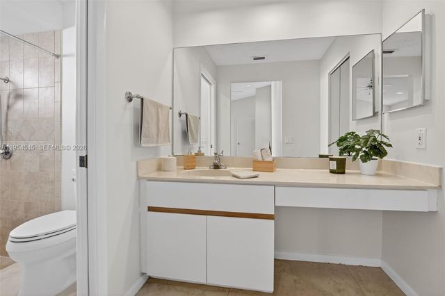 2141 Austin, Weston, FL 33326