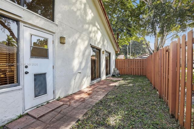 2141 Austin, Weston, FL 33326