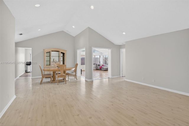 2141 Austin, Weston, FL 33326