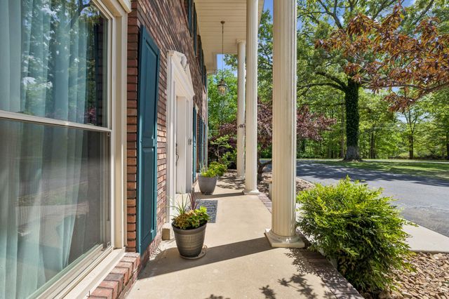 203 Dogwood Dr, Waverly, TN 37185