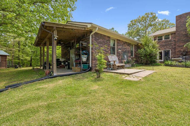203 Dogwood Dr, Waverly, TN 37185