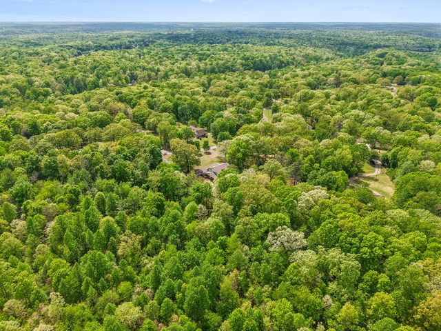 203 Dogwood Dr, Waverly, TN 37185