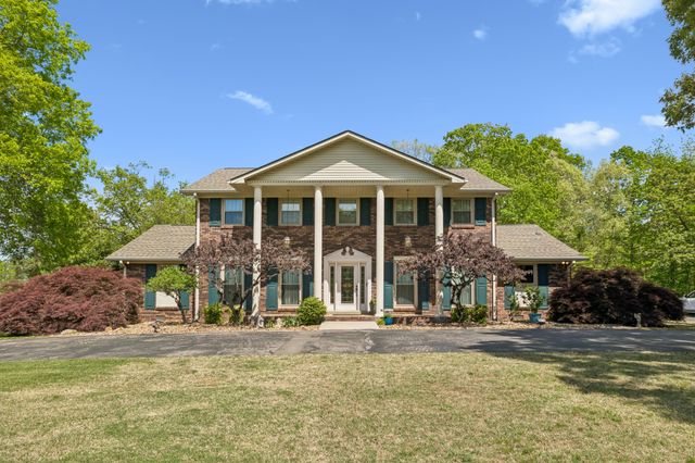 203 Dogwood Dr, Waverly, TN 37185