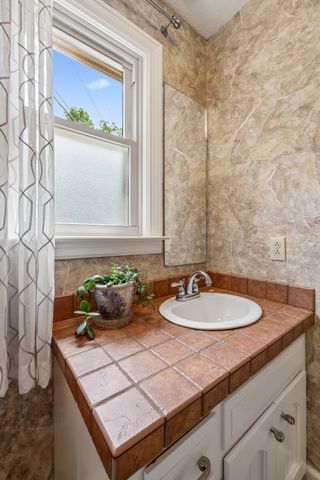 203 Dogwood Dr, Waverly, TN 37185