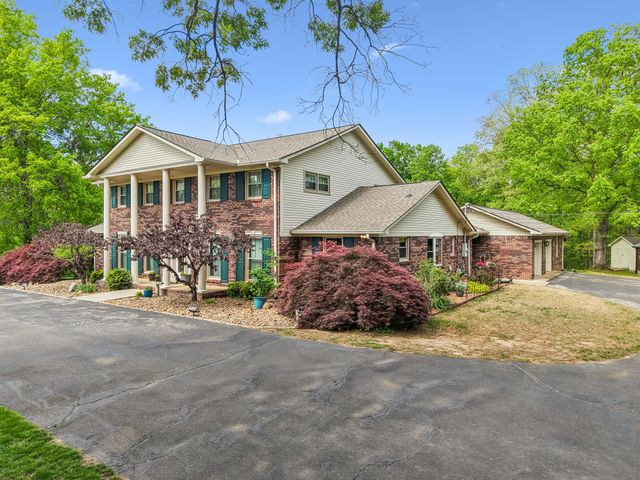 203 Dogwood Dr, Waverly, TN 37185