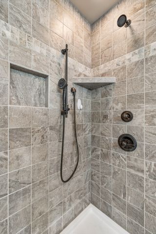 203 Dogwood Dr, Waverly, TN 37185