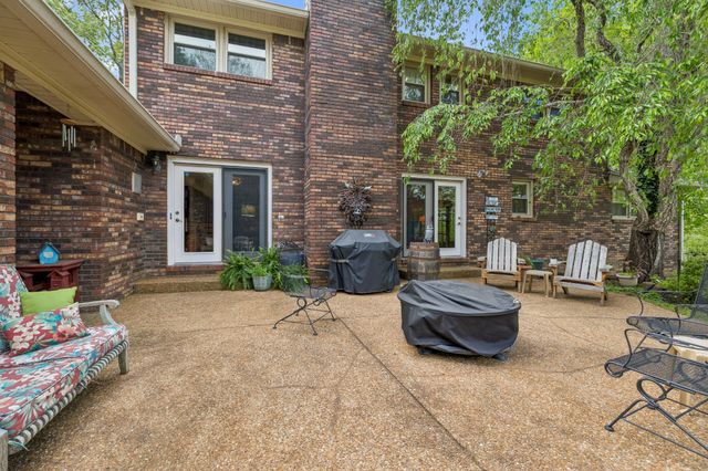 203 Dogwood Dr, Waverly, TN 37185