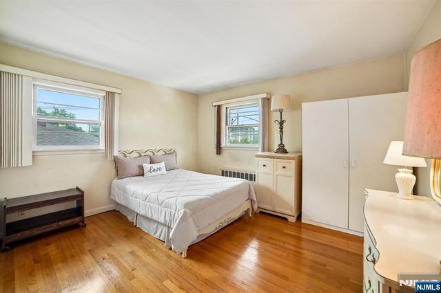 28 Pikeview Terrace, Secaucus, NJ 07094