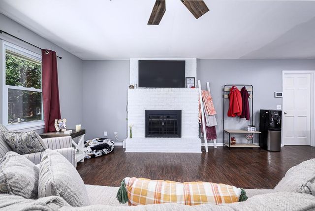 2951 N 155th Terrace, Basehor, KS 66007