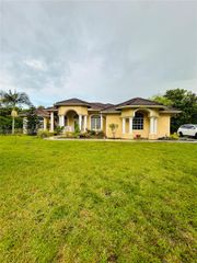 13754 N 48th Ct N, West Palm Beach, FL 33411
