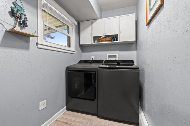 3553 E Bottsford AVENUE, Cudahy, WI 53110
