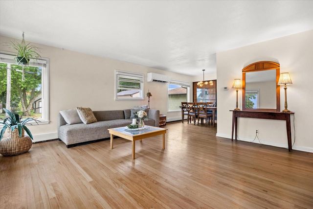 3553 E Bottsford AVENUE, Cudahy, WI 53110