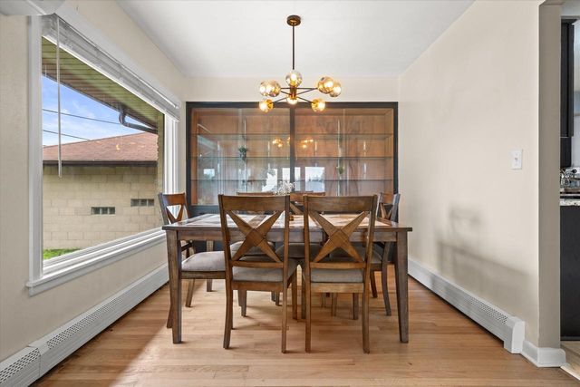 3553 E Bottsford AVENUE, Cudahy, WI 53110