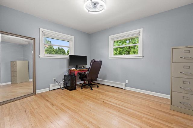 3553 E Bottsford AVENUE, Cudahy, WI 53110