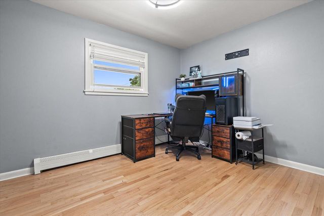 3553 E Bottsford AVENUE, Cudahy, WI 53110