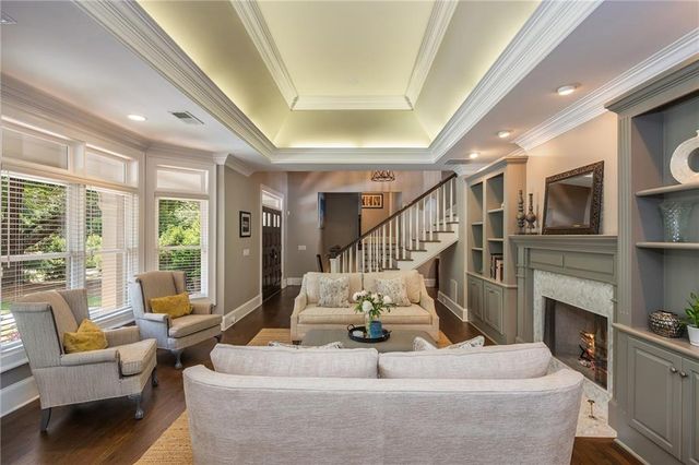 1025 Stonegate Court, Roswell, GA 30075