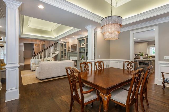 1025 Stonegate Court, Roswell, GA 30075