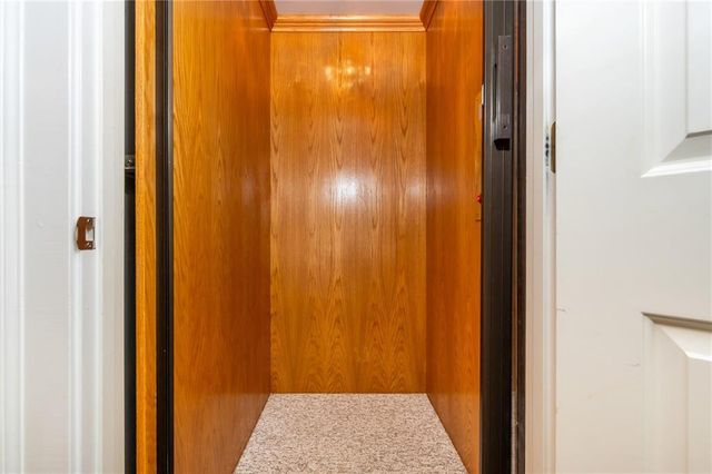 1025 Stonegate Court, Roswell, GA 30075