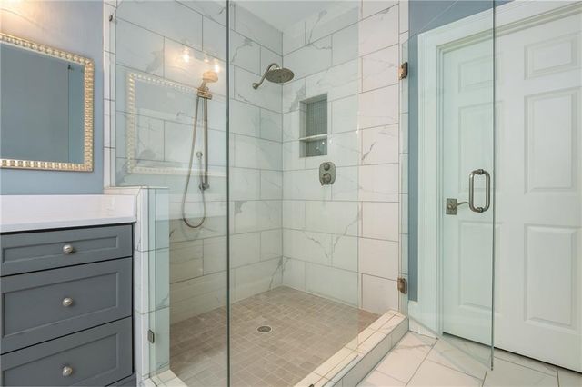 1025 Stonegate Court, Roswell, GA 30075