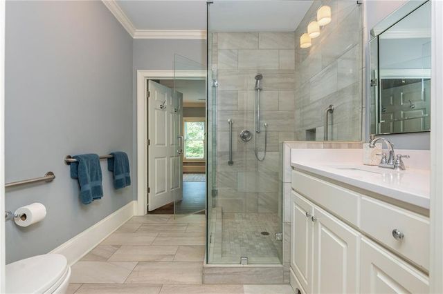 1025 Stonegate Court, Roswell, GA 30075