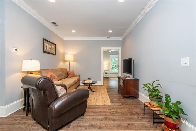 1025 Stonegate Court, Roswell, GA 30075