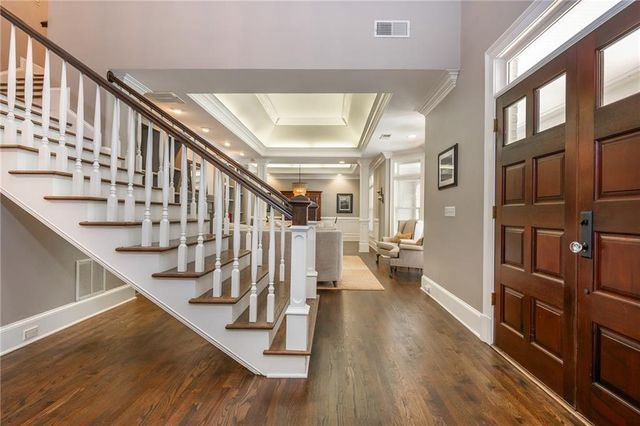 1025 Stonegate Court, Roswell, GA 30075