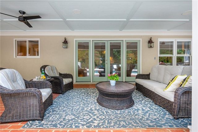 1025 Stonegate Court, Roswell, GA 30075