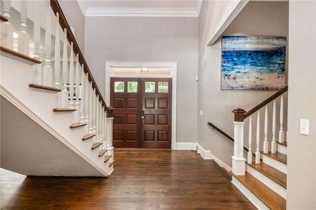1025 Stonegate Court, Roswell, GA 30075