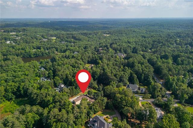 1025 Stonegate Court, Roswell, GA 30075