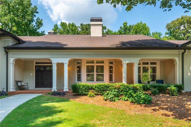 1025 Stonegate Court, Roswell, GA 30075