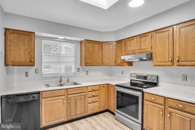 785 LEE LN, Enola, PA 17025