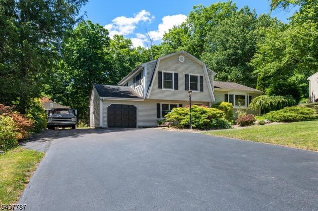 46 Sussex Dr, West Milford Twp., NJ 07480