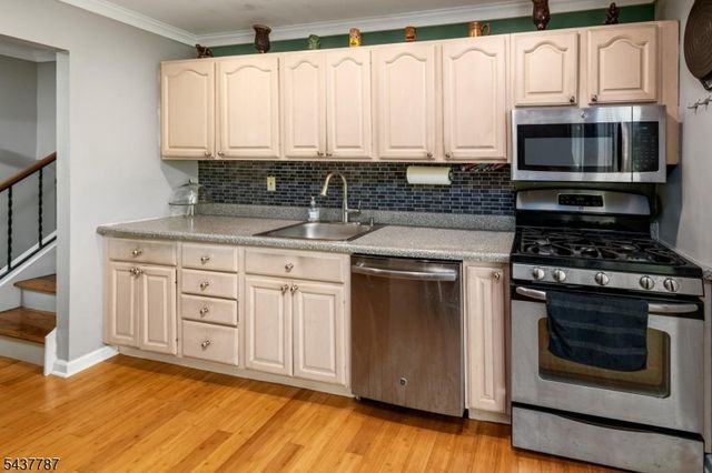 46 Sussex Dr, West Milford Twp., NJ 07480