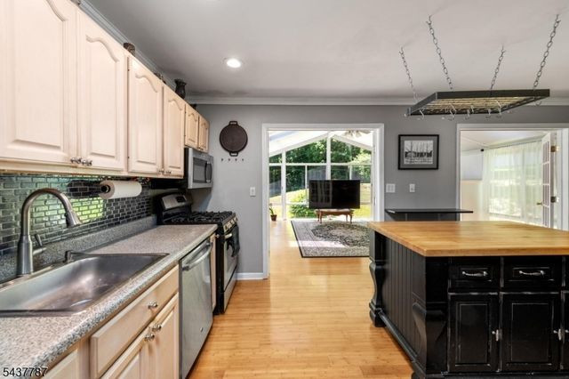 46 Sussex Dr, West Milford Twp., NJ 07480