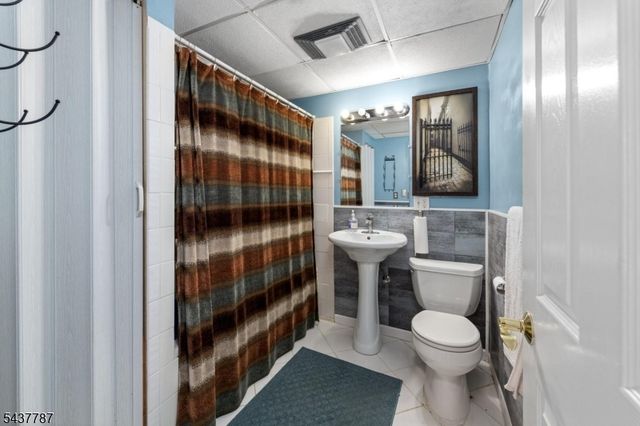 46 Sussex Dr, West Milford Twp., NJ 07480