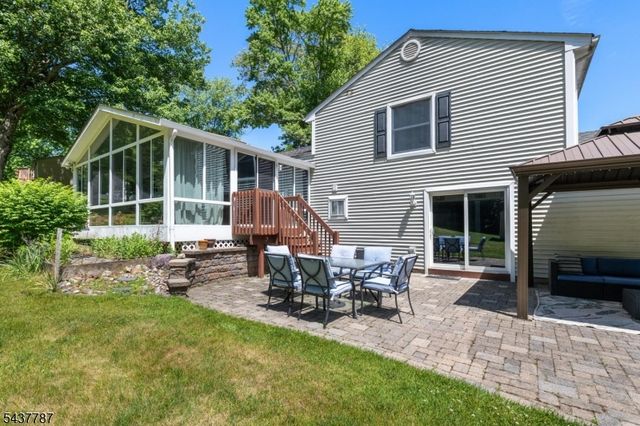 46 Sussex Dr, West Milford Twp., NJ 07480