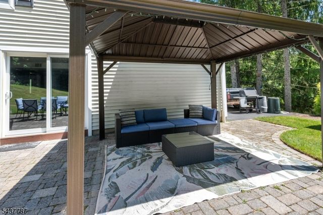 46 Sussex Dr, West Milford Twp., NJ 07480