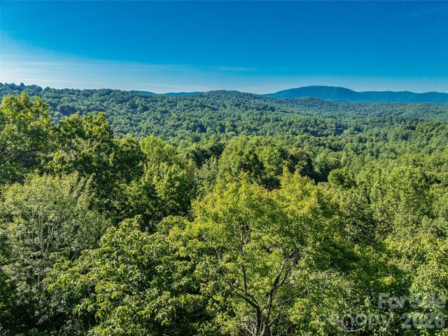 129 Falls Summit Road 385, Hendersonville, NC 28739