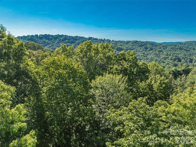 129 Falls Summit Road 385, Hendersonville, NC 28739