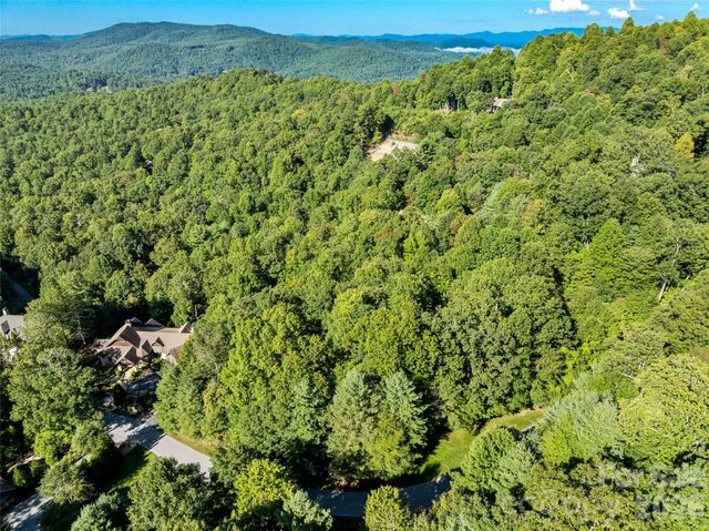 129 Falls Summit Road 385, Hendersonville, NC 28739